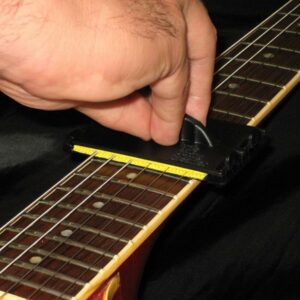 Alternative view of Čistič gitarových strún